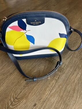 Kate Spade Navy & White Lemon Zest Crossbody
